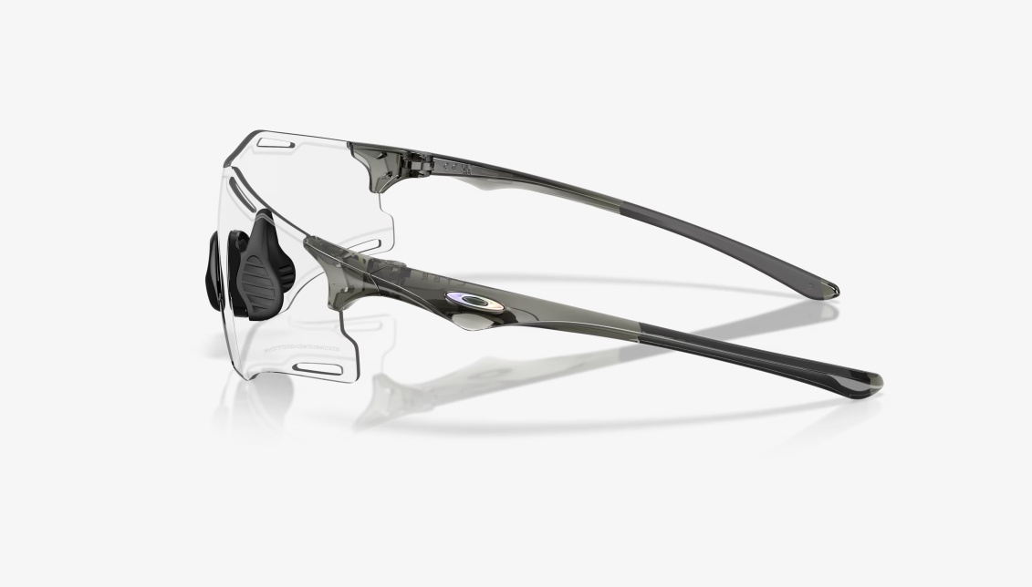 Oakley Cybr Zero Photochromic