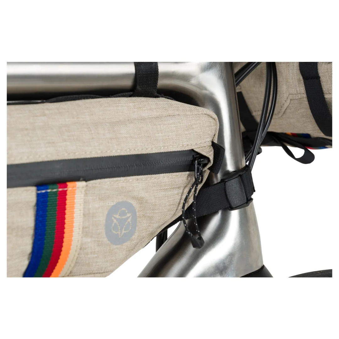 Agu Tube Frame-Pack Venture