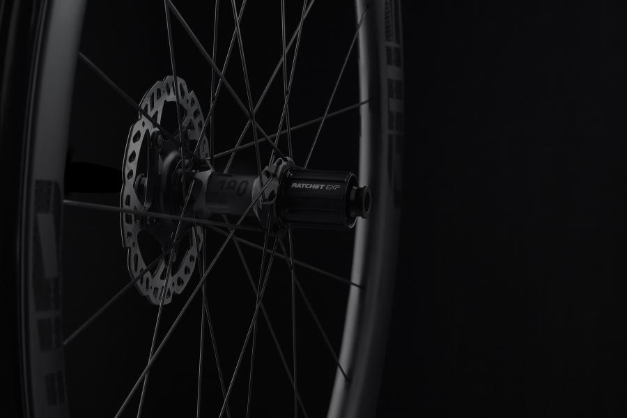 Fast Forward RAW Carbon Race Wielset