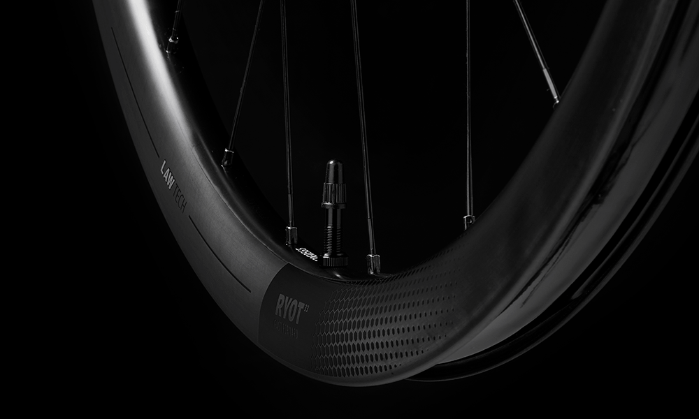 Fast Forward Ryot 33 Carbon Race Wielset