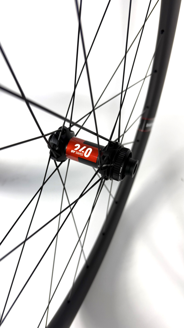 Reserve 50/65 700c | DT 240