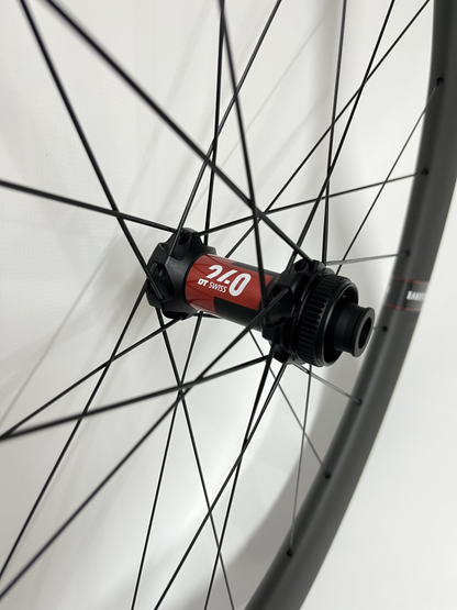 Reserve 52/63 Turbulent Aero 700c | DT 240