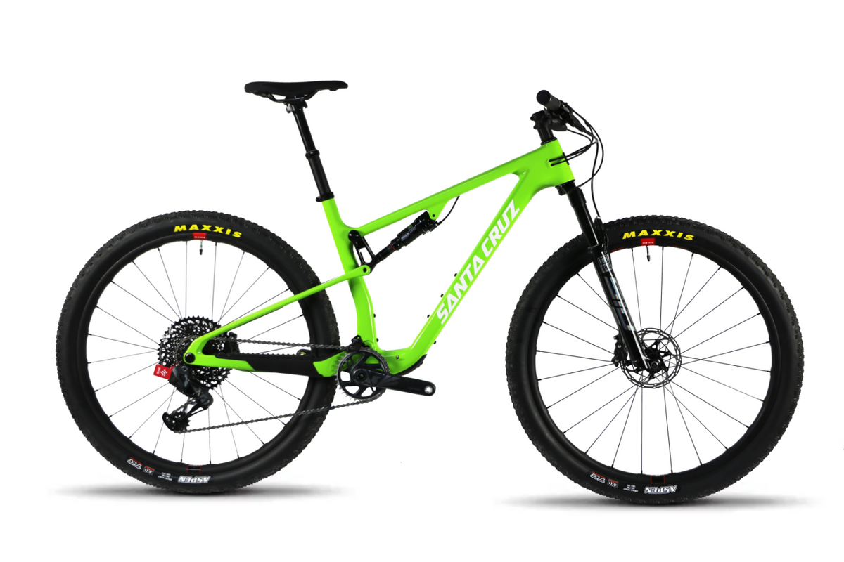 Santa Cruz Blur 4 CC X01 AXS RSV